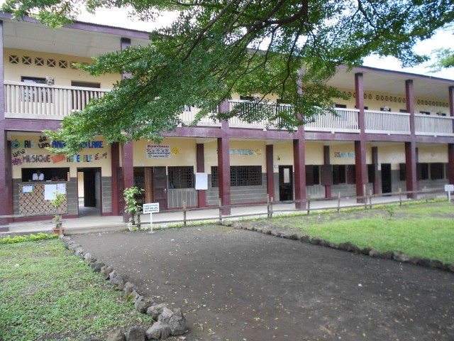 École Catholique Saint Pierre CAMEROUN École Catholique Saint Pierre CAMEROUN