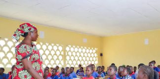 Tout savoir sur l’École Primaire Publique Logbaba École Primaire Publique