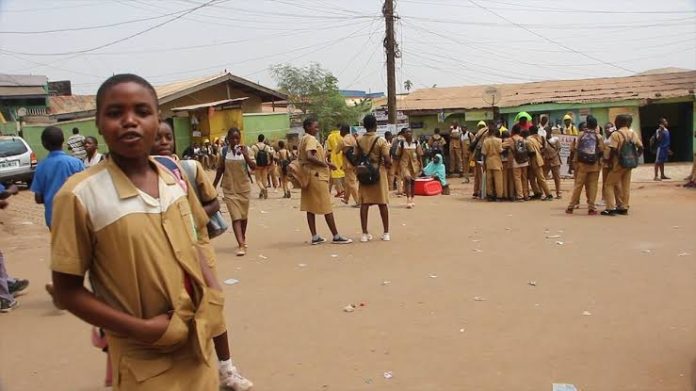 École publique au Cameroun École publique au Cameroun