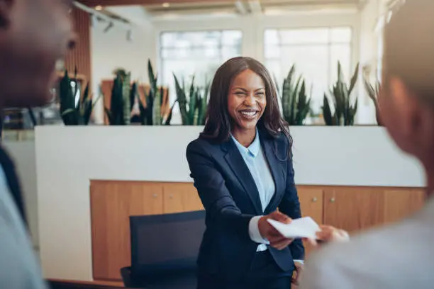 Emploi de Réceptionniste Emploi de Réceptionniste