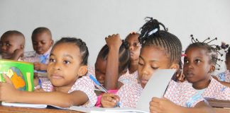 Tout savoir sur le Groupe Scolaire Bilingue Shalom à Douala Groupe Scolaire Bilingue