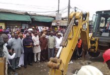 Douala : le maire Roger Mbassa Ndine lance des travaux d’aménagement de la route de Bojongo