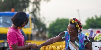 Que vendre au marché à Douala qui se vend vite ? 20 idées de commerce rentables