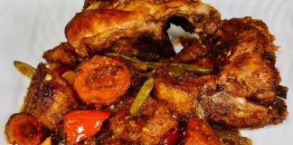 Où manger de la cuisine camerounaise authentique ? Poulet DG camerounaise