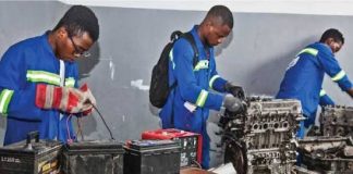Mécanicien Automobile au Cameroun : formation, salaire, écoles, missions, emploi et opportunités Mécanicien automobile