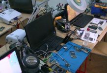 Réparateur de smartphones : métier, formation, salaire et opportunités au Cameroun Réparateur de smartphones douala