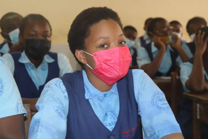 l'École Africaine Bilingue des Étoiles l'École Africaine Bilingue des Étoiles