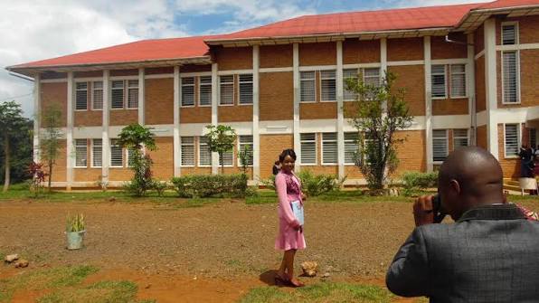 l'École Catholique Sainte Anne à Yaoundé l'École Catholique Sainte Anne à Yaoundé