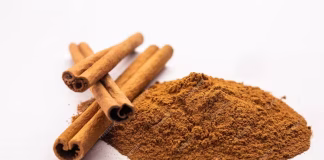 Faites ceci avec de la cannelle avant de dormir… découvrez pourquoi
