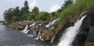 Où se trouvent les chutes de la Lobé ? les chutes de la Lobé