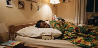 Cameroun : certaines personnes mettent une pièce sous leur oreiller pièce sous leur oreiller cameroun