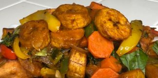 Comment préparer le poulet DG camerounais ? Recette traditionnelle facile, astuces et secrets de réussite poulet DG