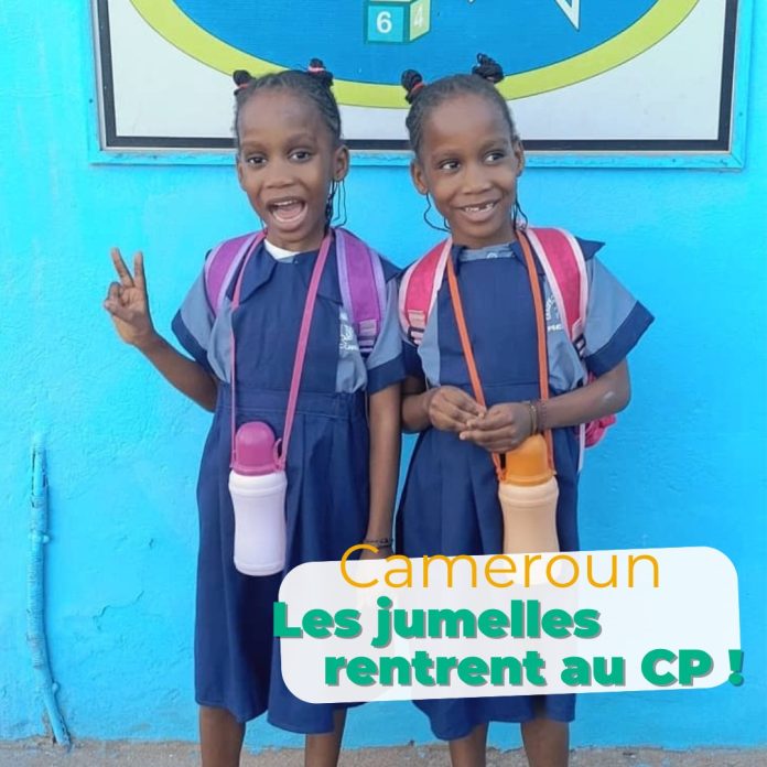 un enfant en CP au Cameroun