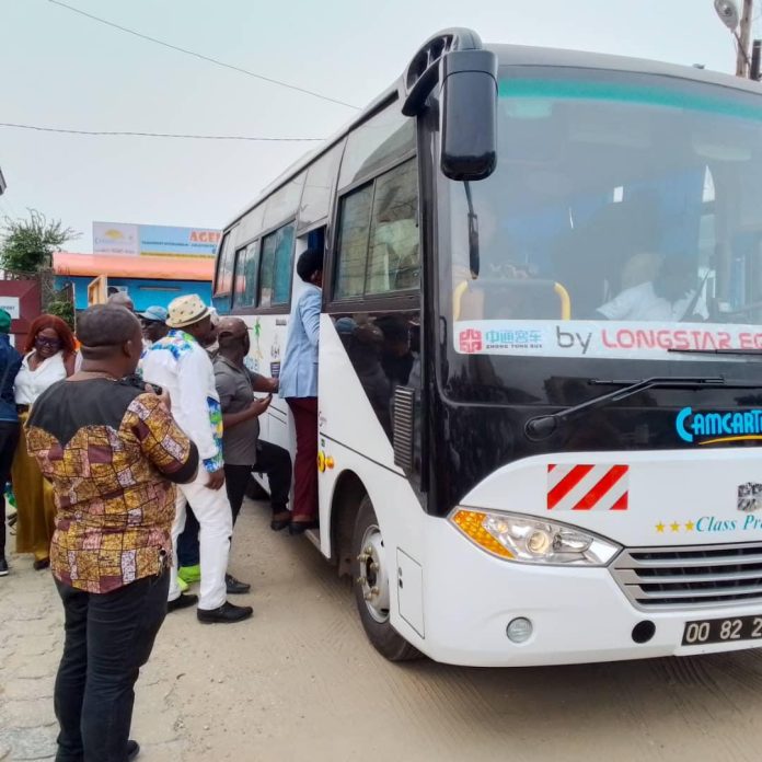 voyager en bus au Cameroun