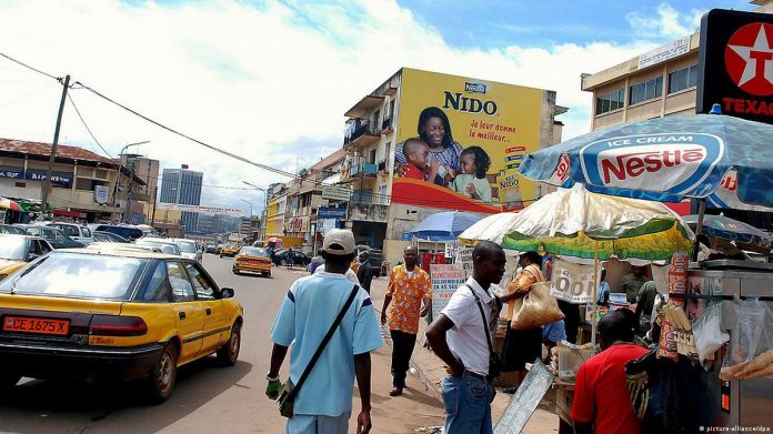 Les taxis au Cameroun Les taxis au Cameroun