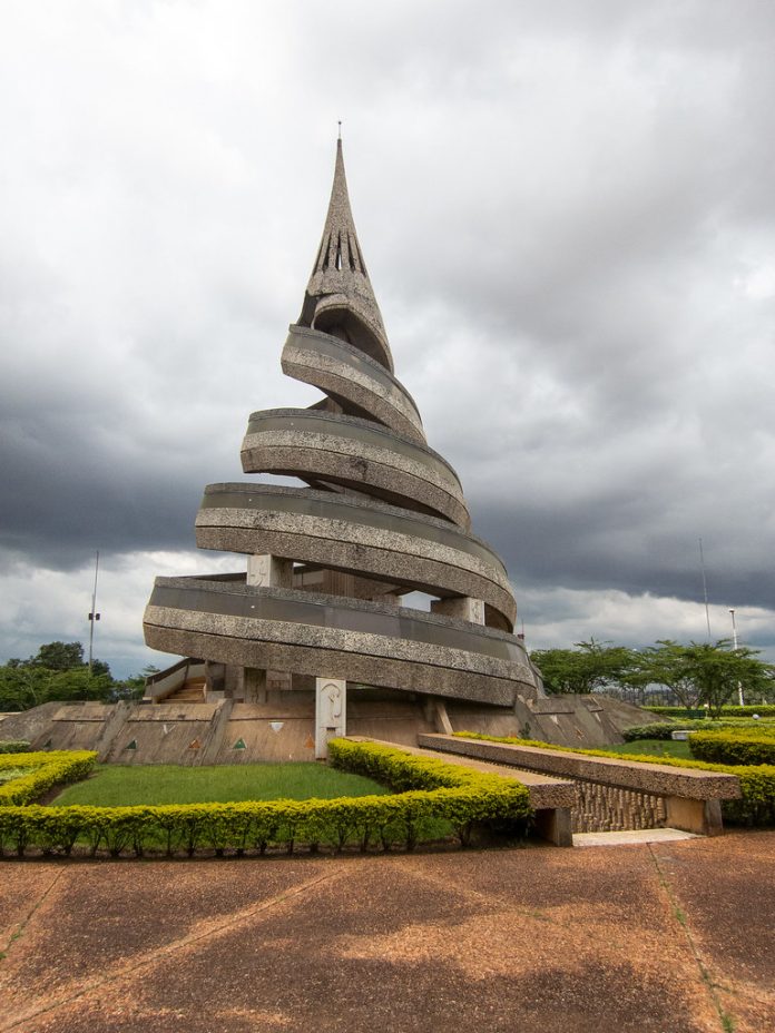 Monument de la Réunification à Yaoundé Monument de la Réunification à Yaoundé